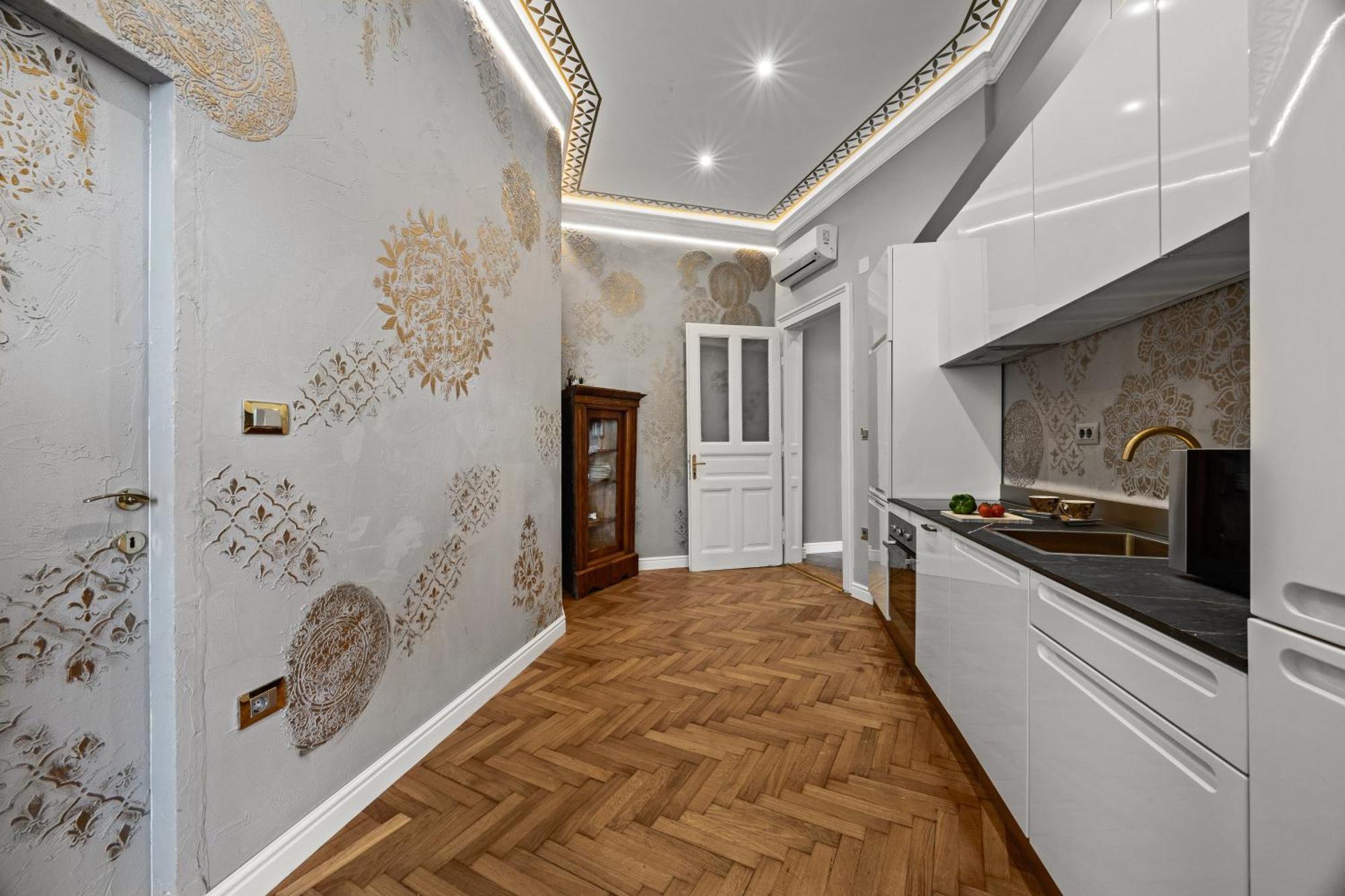 Villa Muenz Luxurious Residence Pula Ngoại thất bức ảnh