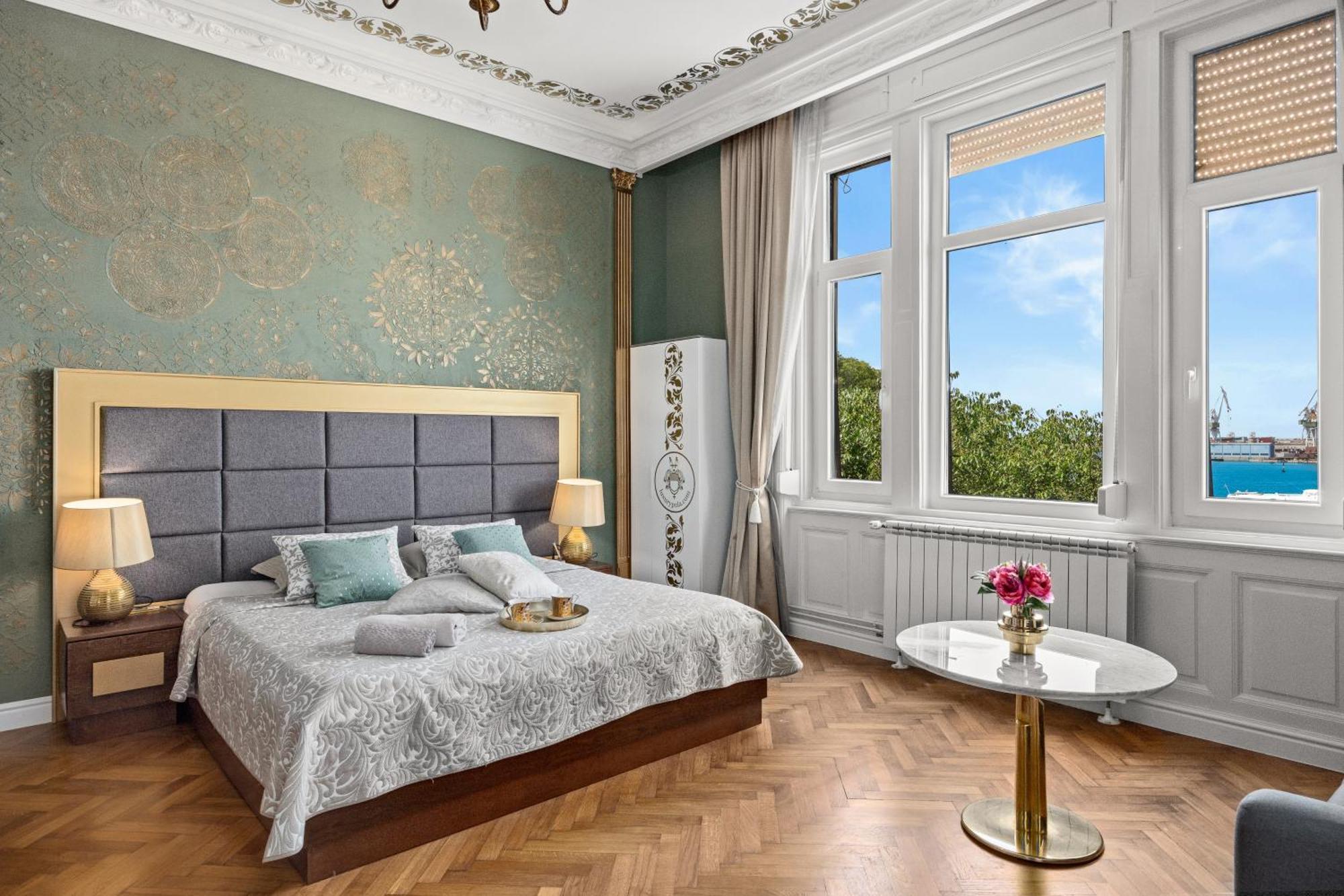 Villa Muenz Luxurious Residence Pula Ngoại thất bức ảnh