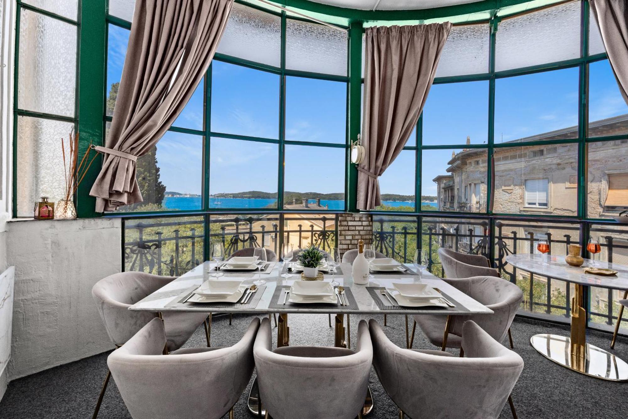 Villa Muenz Luxurious Residence Pula Ngoại thất bức ảnh